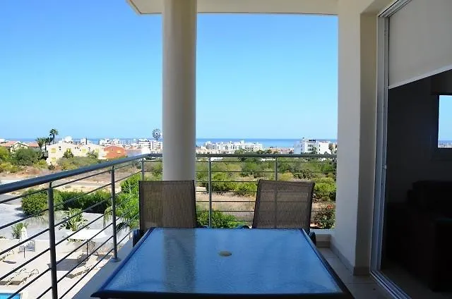 Apartamento Poppy Protaras 0*,